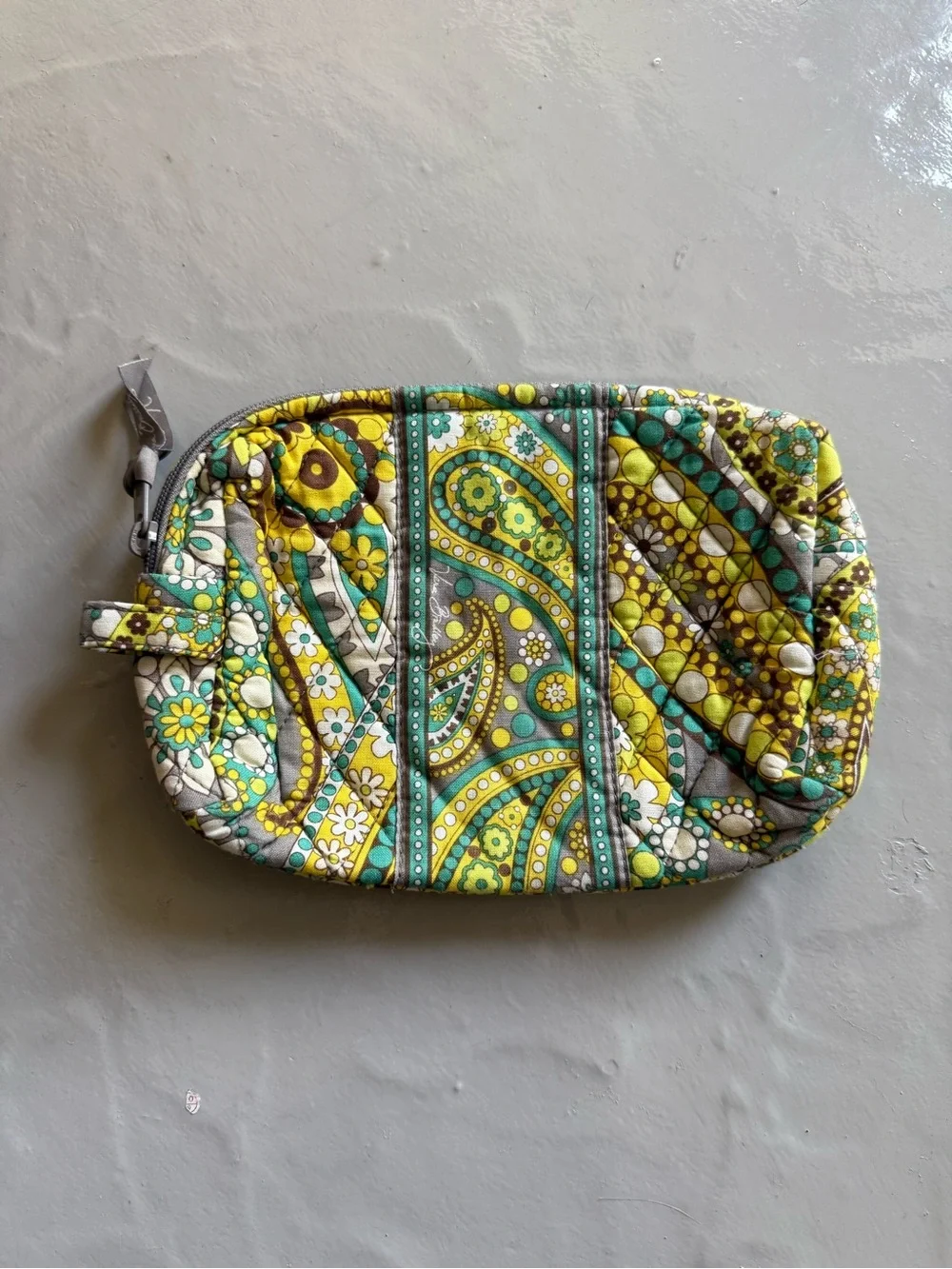 Vera Bradley Medium Cosmetic Bag in Lemon Parfait NWOT